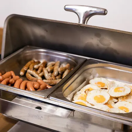 Pytloun Self Check-in فندق