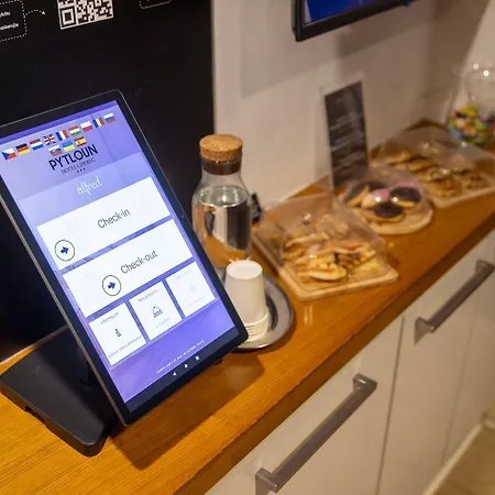 فندق Pytloun Self Check-in 3*