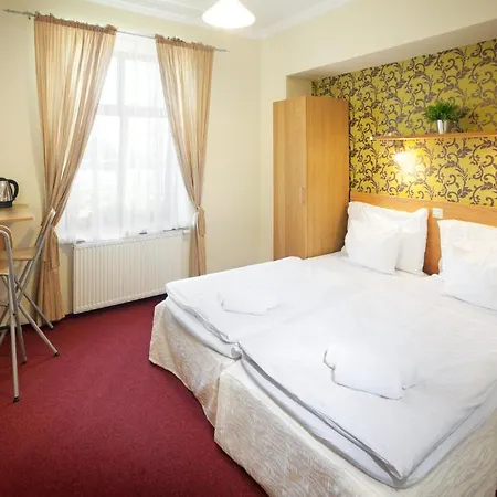 Pytloun Hotel 3*
