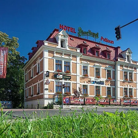 Hotel Pytloun 3*
