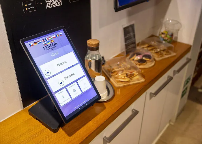 فندق Pytloun Self Check-in 3*